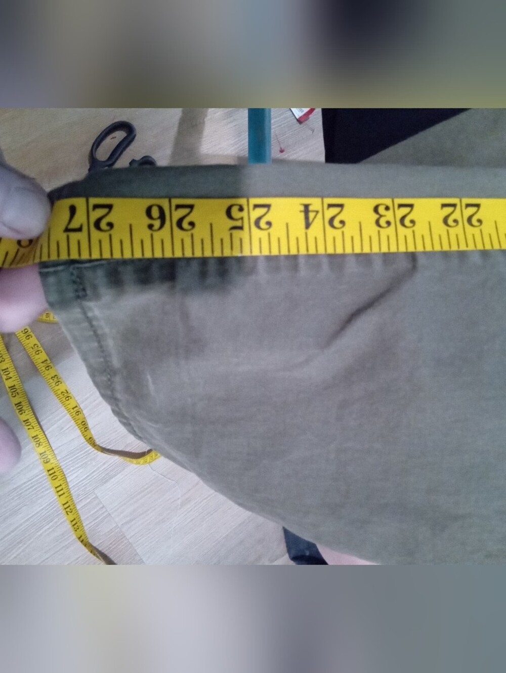 Khaki's by GAP size 2 (Waist Measure 15") Skinny Boyfriend Green Cargo Pants - Picture 10 of 10